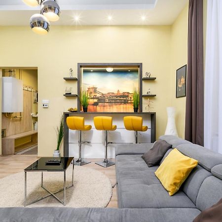 Downtown Deluxe-Two Bedroom Apartment With Sauna Budapest Extérieur photo