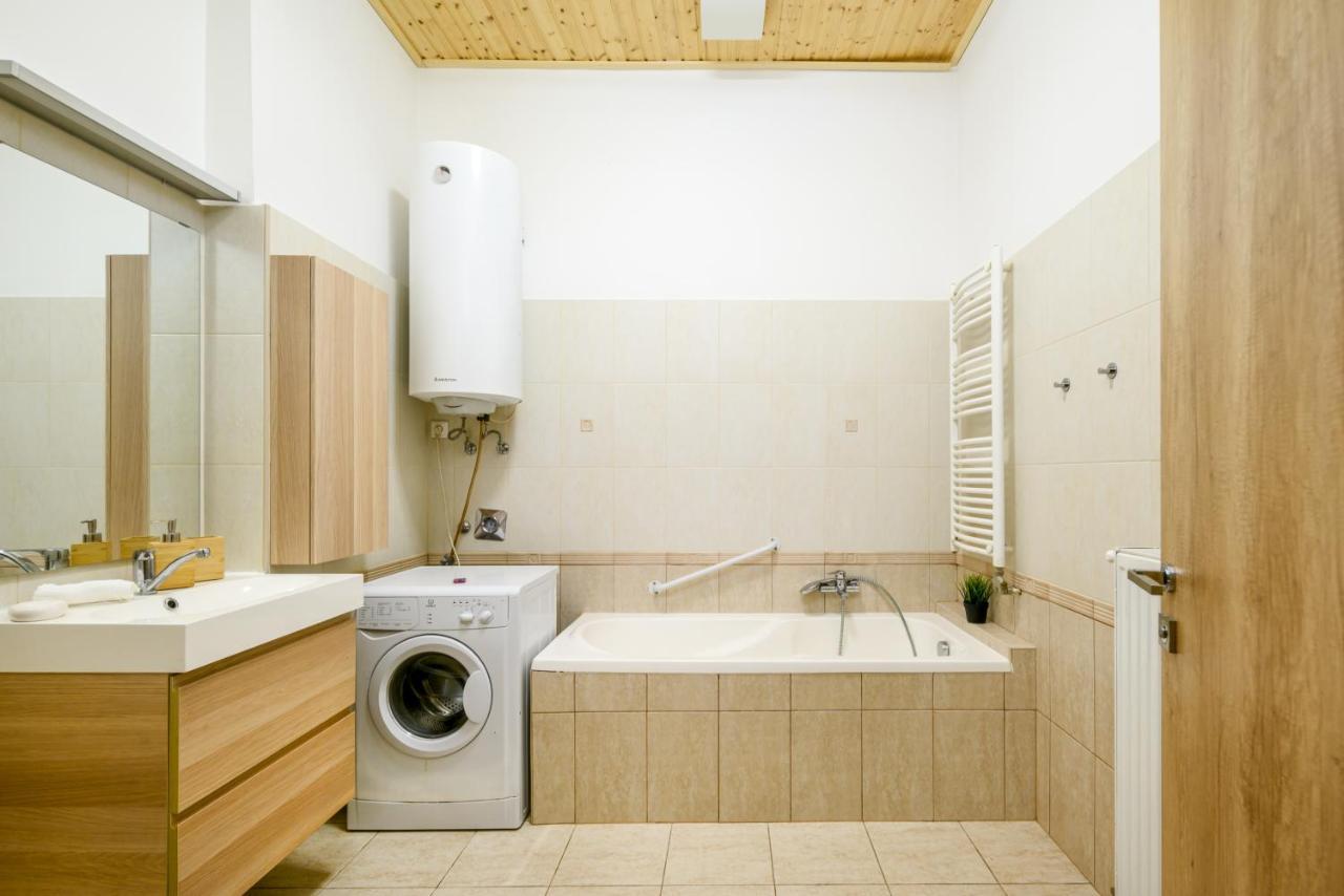 Downtown Deluxe-Two Bedroom Apartment With Sauna Budapest Extérieur photo